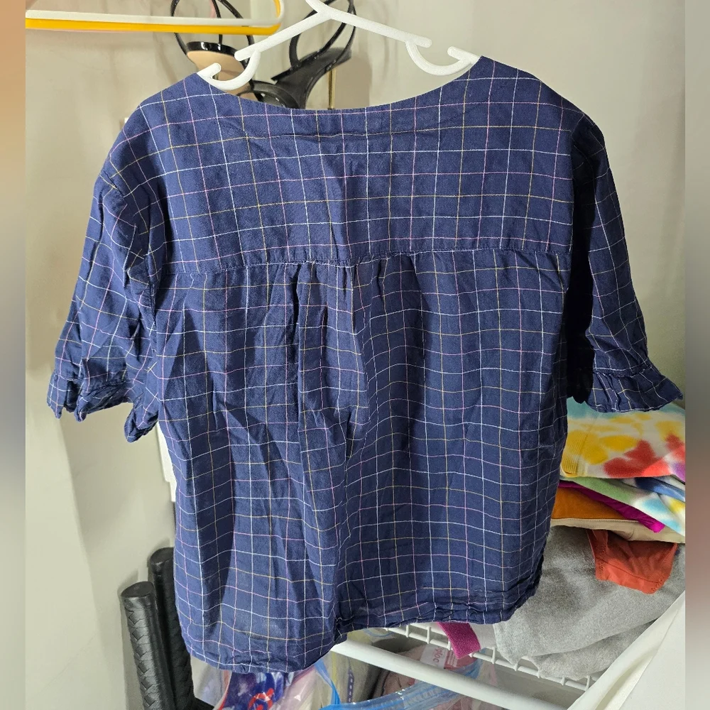 Assorted Button-Up Shirts - Picture 8 of 11